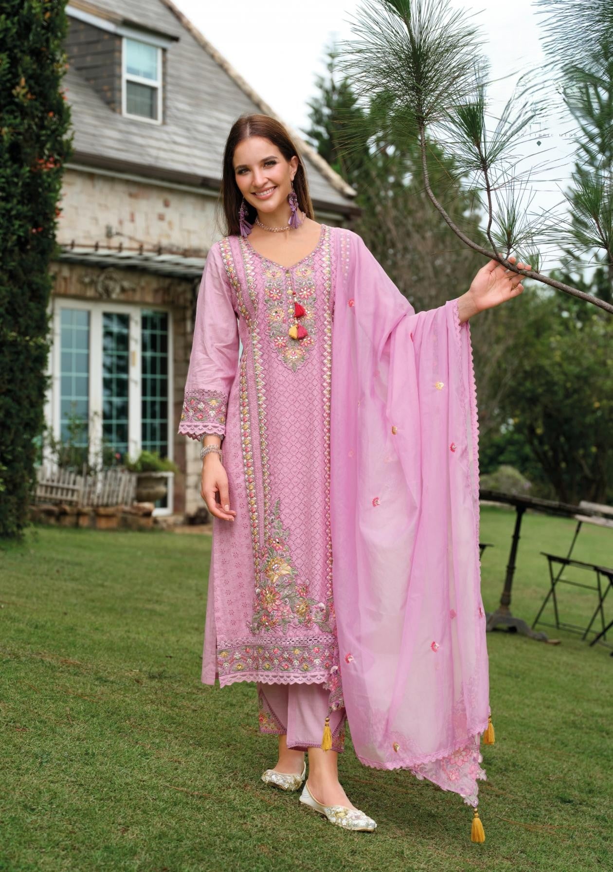 Soft Lilac Pink Premium Cotton Embroidered Ready-to-Wear Suit with Dupatta 🌸