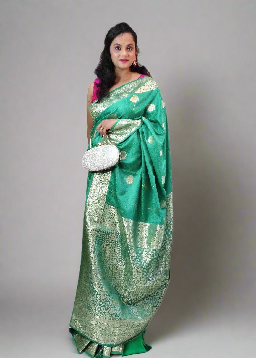 Exquisite Silk Saree with Intricate Full Zari Work