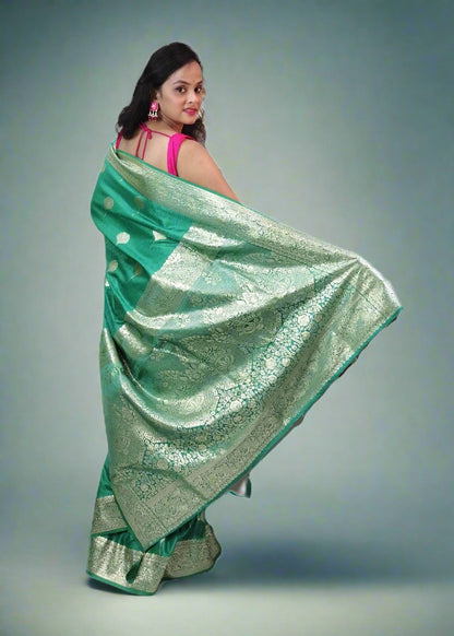 Exquisite Silk Saree with Intricate Full Zari Work