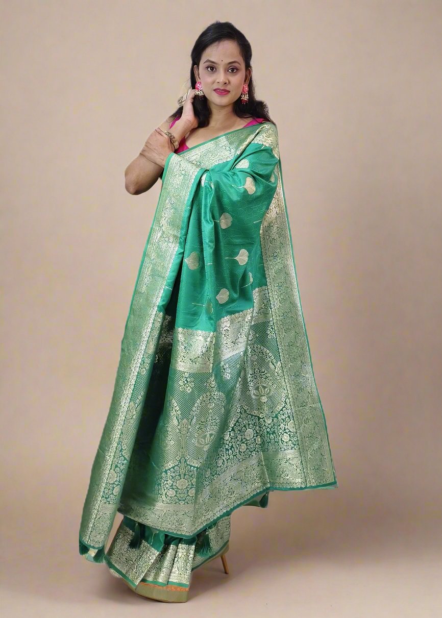 Exquisite Silk Saree with Intricate Full Zari Work