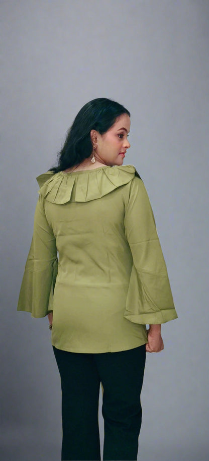 Casual Bell Sleeves Solid Women Green Top