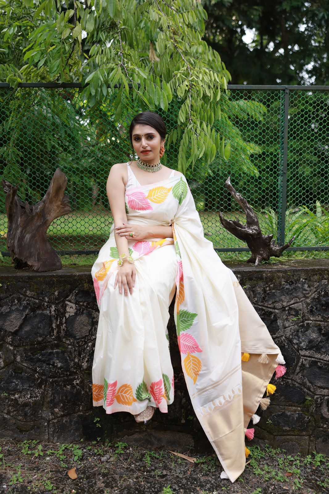 Ivory Bloom – Multicolor Leaf Print Soft Silk Saree